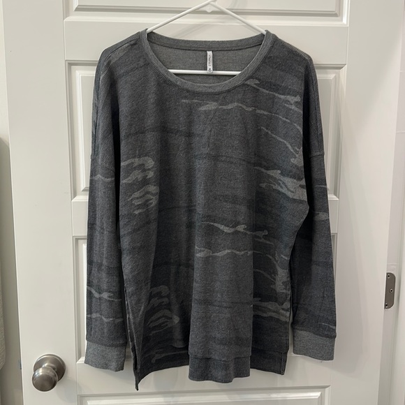 Z Supply Thin Pullover - Picture 1 of 3